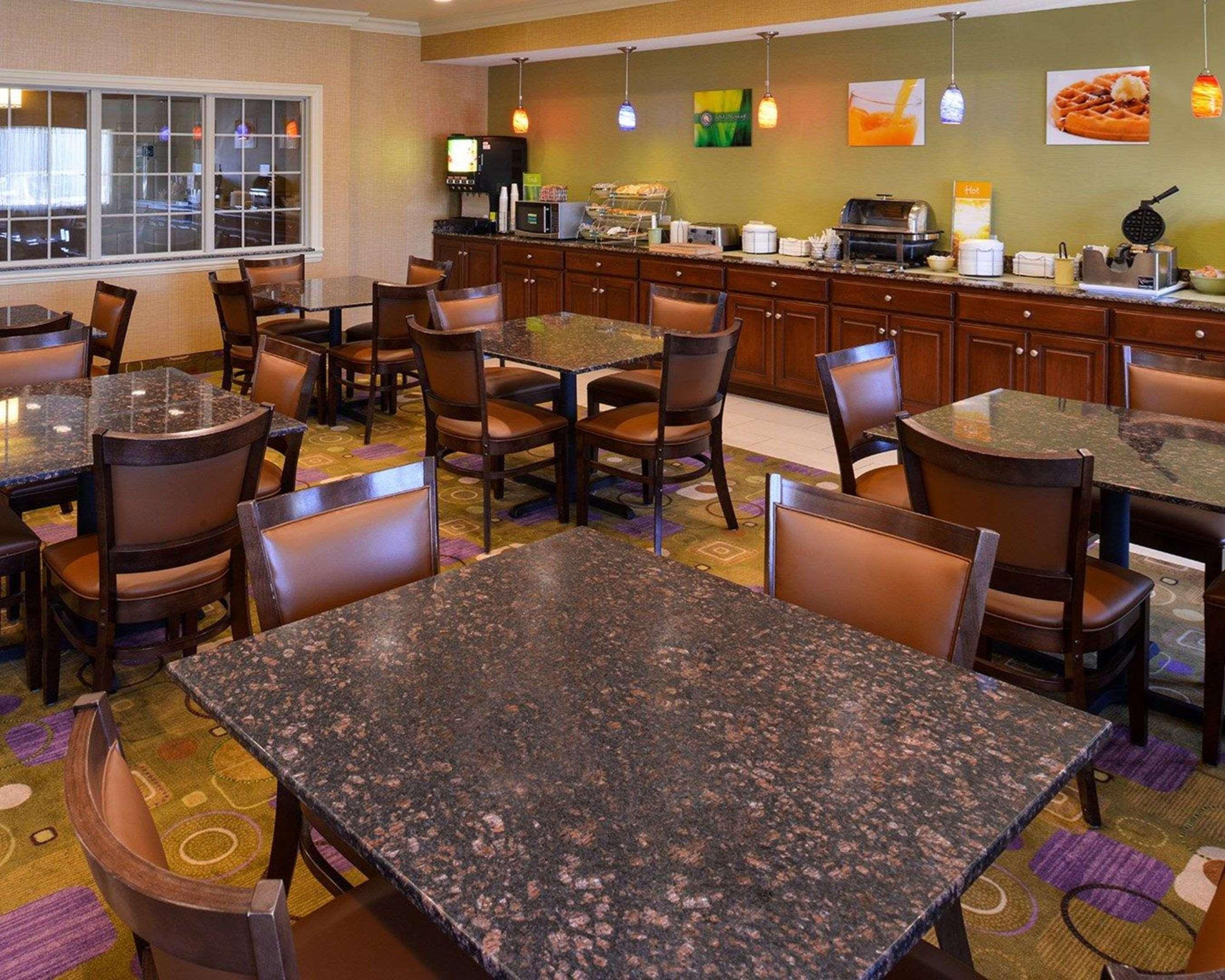 Mainstay Suites Joliet I-80 Екстер'єр фото